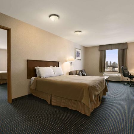 Days Inn By Wyndham Prince Albert Kültér fotó